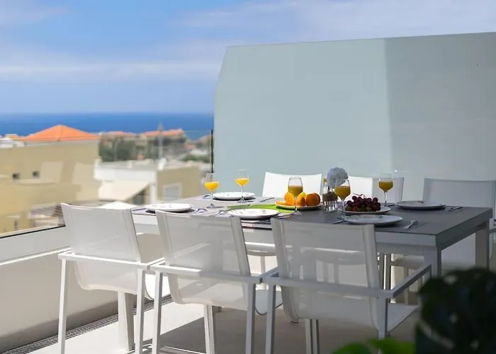 Lejlighed Luxury Apartment. Heated Pool. Ac. Ocean View! *