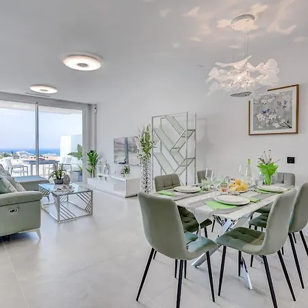 Luxury Apartment. Heated Pool. Ac. Ocean View! 公寓 阿德耶